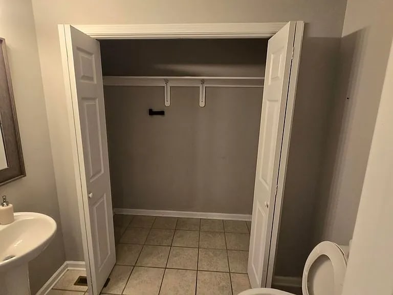 Building Photo - 134 Amanda Ln