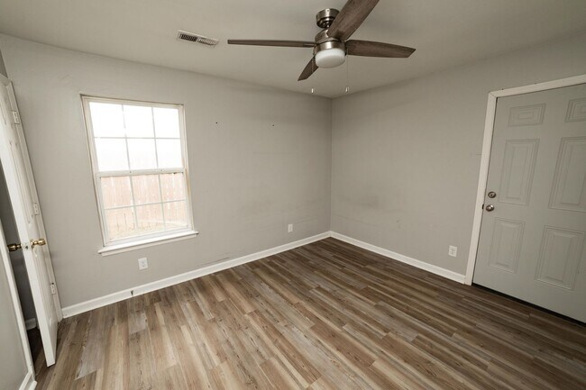 Building Photo - 200 Bellmore Ave
