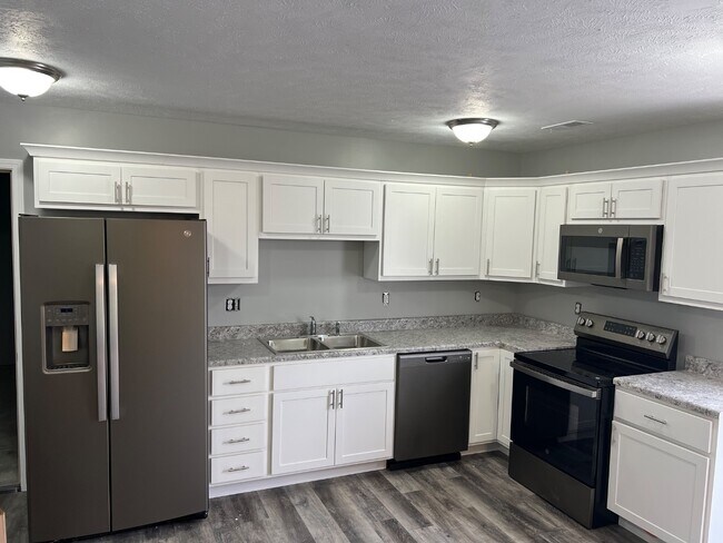 Building Photo - NP Rentals - 2315 W 18th St #6