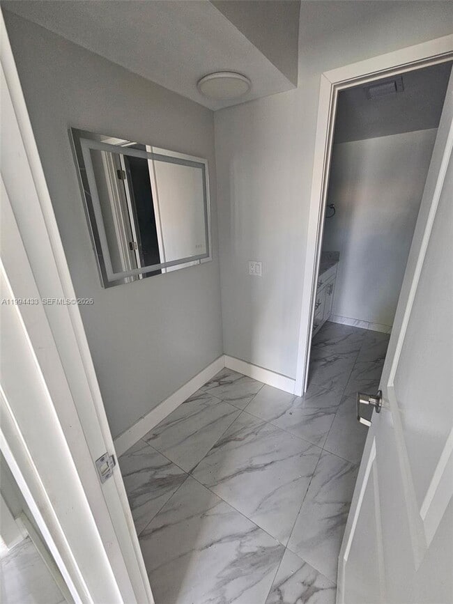 Building Photo - 488 NE 18th Ave