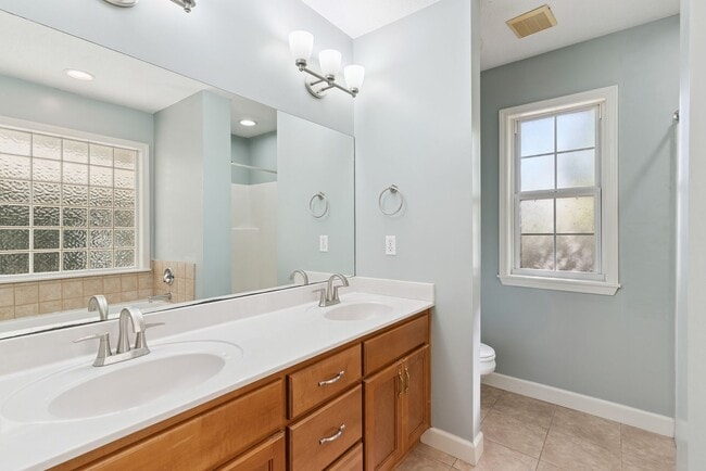 Building Photo - 4BR/2BA on Harrietts Bluff Available Now