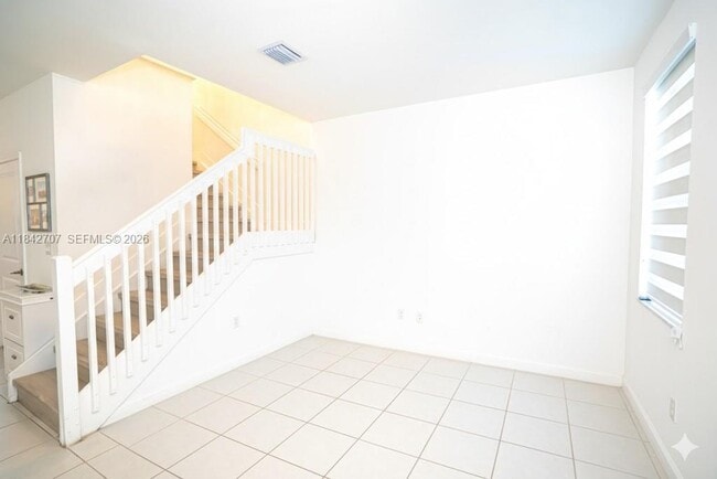 Building Photo - 10118 SW 231st Ln