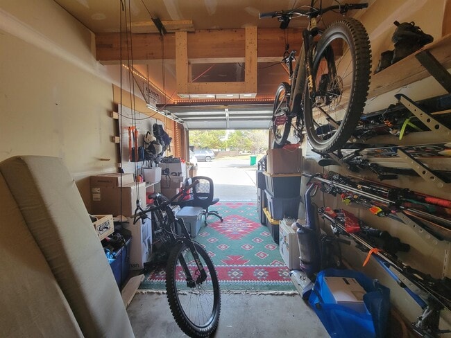 Building Photo - 128 Hoffman Dr