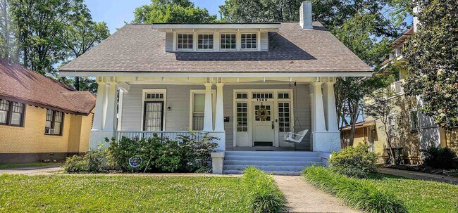 Building Photo - 1389 Agnes Pl