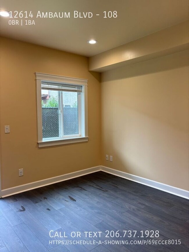 Building Photo - 12614 Ambaum Blvd SW