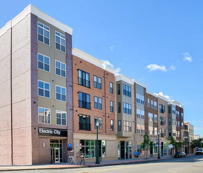 Building Photo - 240 State St