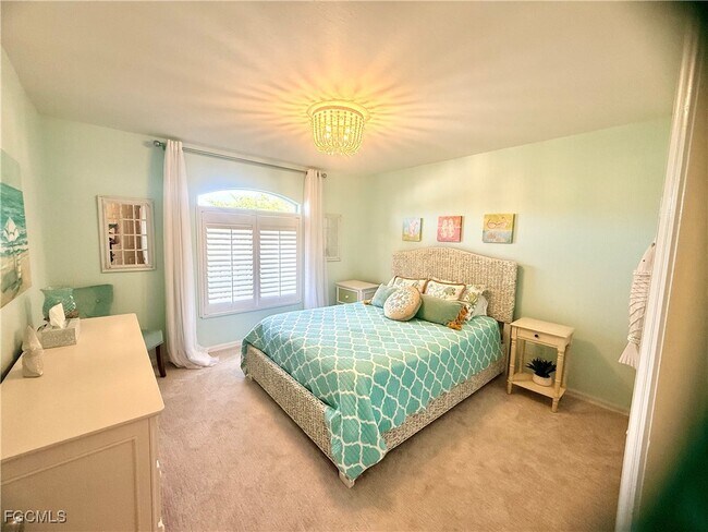 Building Photo - 12171 Kelly Sands Way