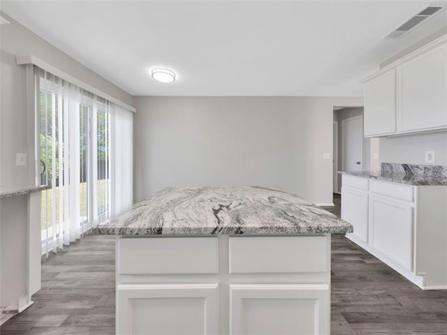 Building Photo - 235 Yale Blvd