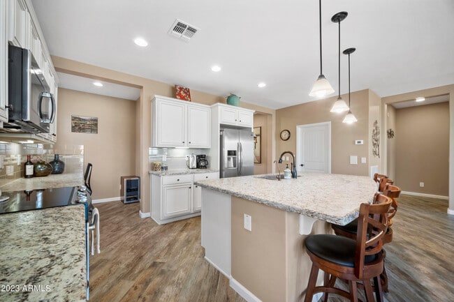 Building Photo - 3340 Big Sky Dr