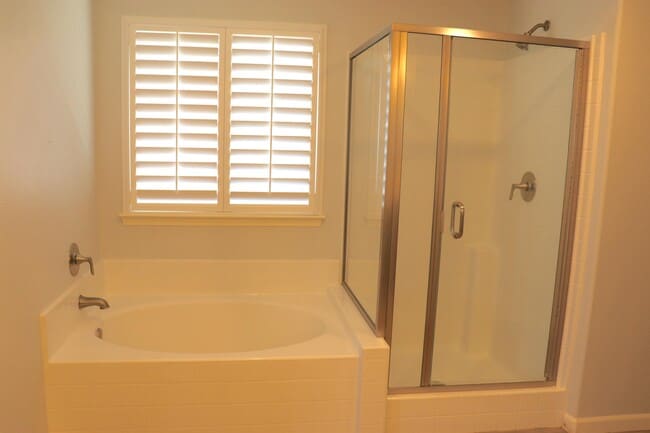 Building Photo - 1884 Clover Drive