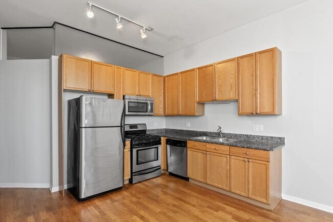 Building Photo - 2 bedroom in Chicago IL 60605