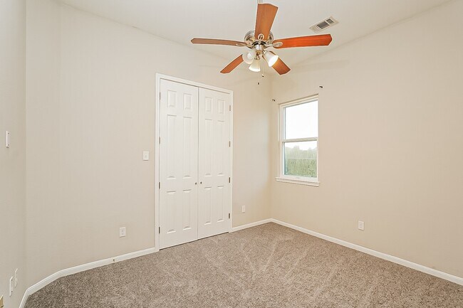 Building Photo - 10212 Carmencita Way