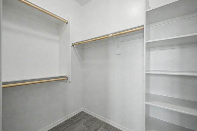 Building Photo - 17534 W Hadley St