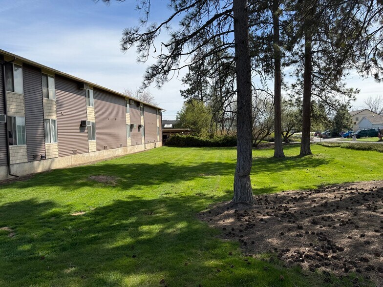 Building Photo - 910 E Campbell St