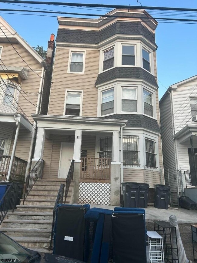 Primary Photo - 81 2nd St
