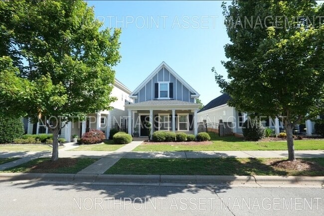 Building Photo - Charming 3-Bed, 3.5-Bath Home in a Peacefu...