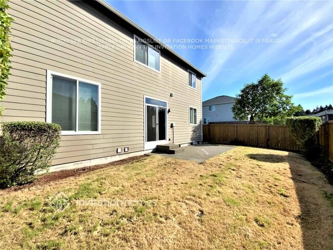 Building Photo - 1524 Bedstone Dr SE
