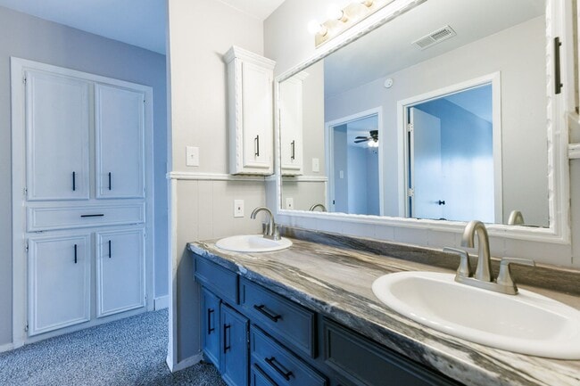 Building Photo - 4314 52nd St