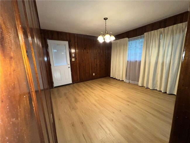 Building Photo - 2167 Wallingford Dr