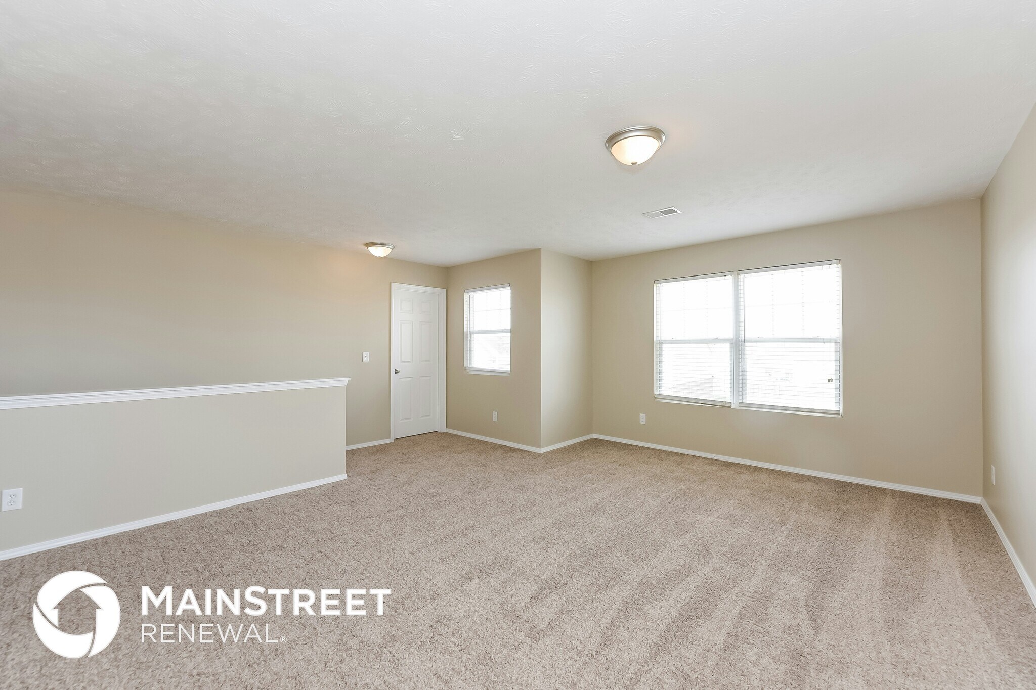 Building Photo - 2856 Park Knoll Dr