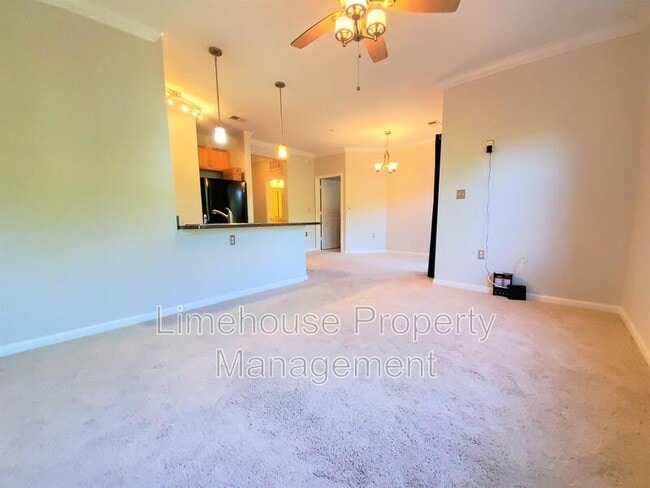 Building Photo - 1400 Granby St