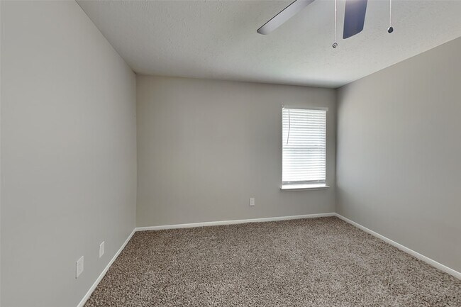 Building Photo - 16322 Jast Dr