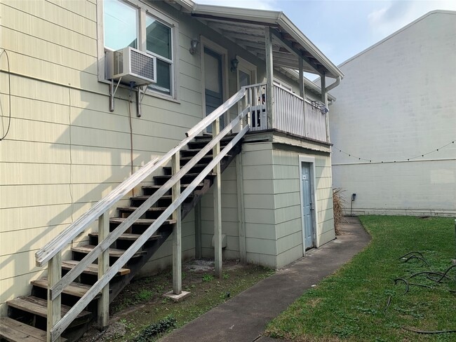 Building Photo - 307 Avondale St