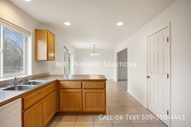 Building Photo - 440 Laguna Dr