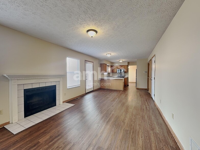 Building Photo - 4242 Honey Bee Ct