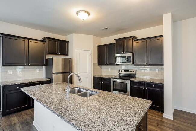 Building Photo - 4319 Drifter Dr