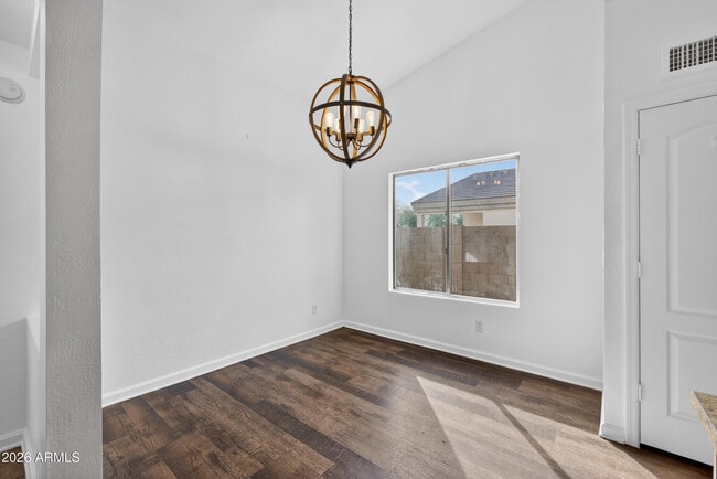 Building Photo - 2130 Sabino Ln