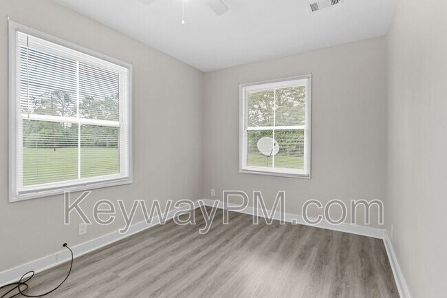 Building Photo - 1134 Dodge Ln