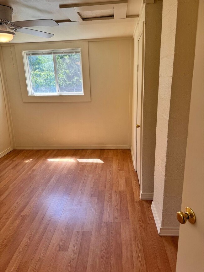 Building Photo - 4925th