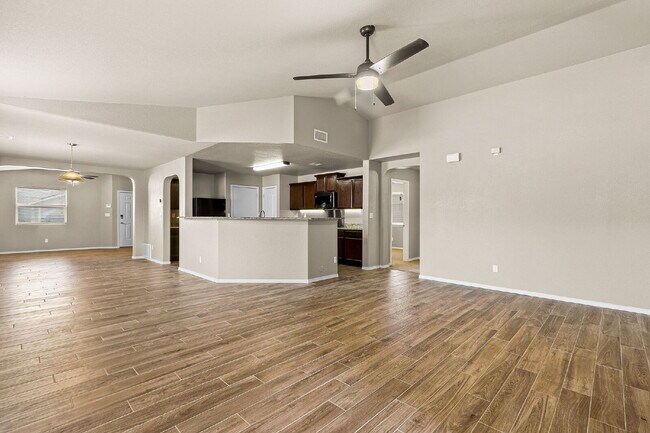 Building Photo - "Charming 3-Bed, 2-Bath Oasis on Dust Storm Lane – Spacious 1,596 Sq Ft Home in El Paso!"