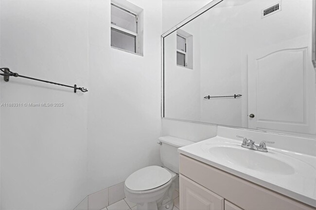 Building Photo - 11224 NW 42nd Terrace