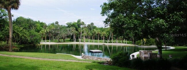 Building Photo - 205 Fairway Dr.