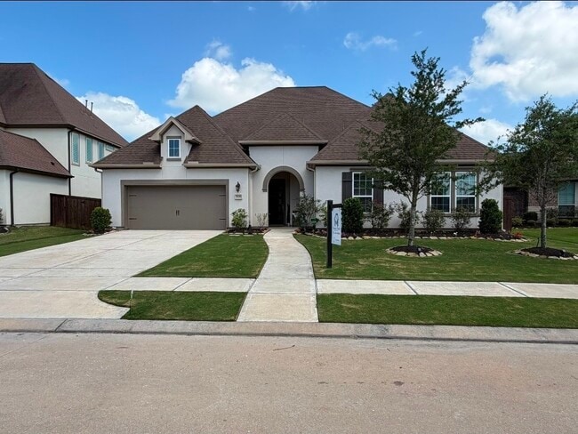 Building Photo - 3606 Canyon Dr