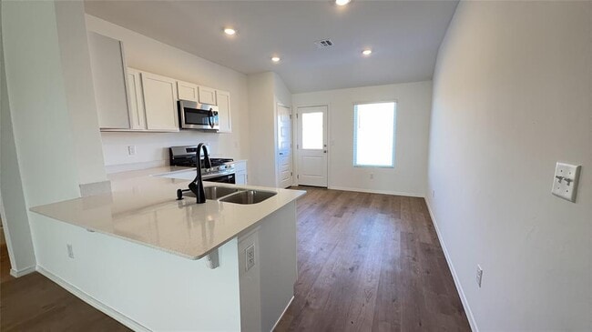 Building Photo - 21097 River Mist Dr