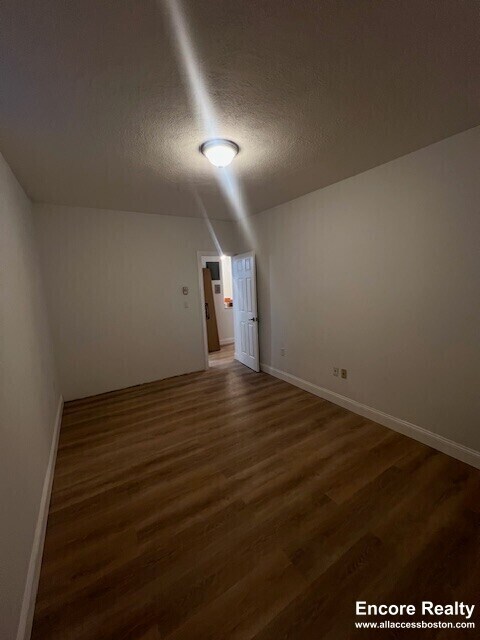 Building Photo - 111 Norway St