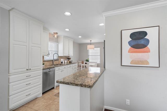 Building Photo - 10615 Larchfield Ln