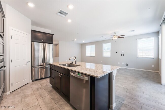 Building Photo - 4224 Ramses Ave