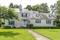 Building Photo - 4 bedroom, 2.5 bathroom home in Camp Hill