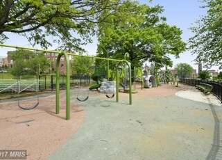 Building Photo - 27 Seaton Plz NE