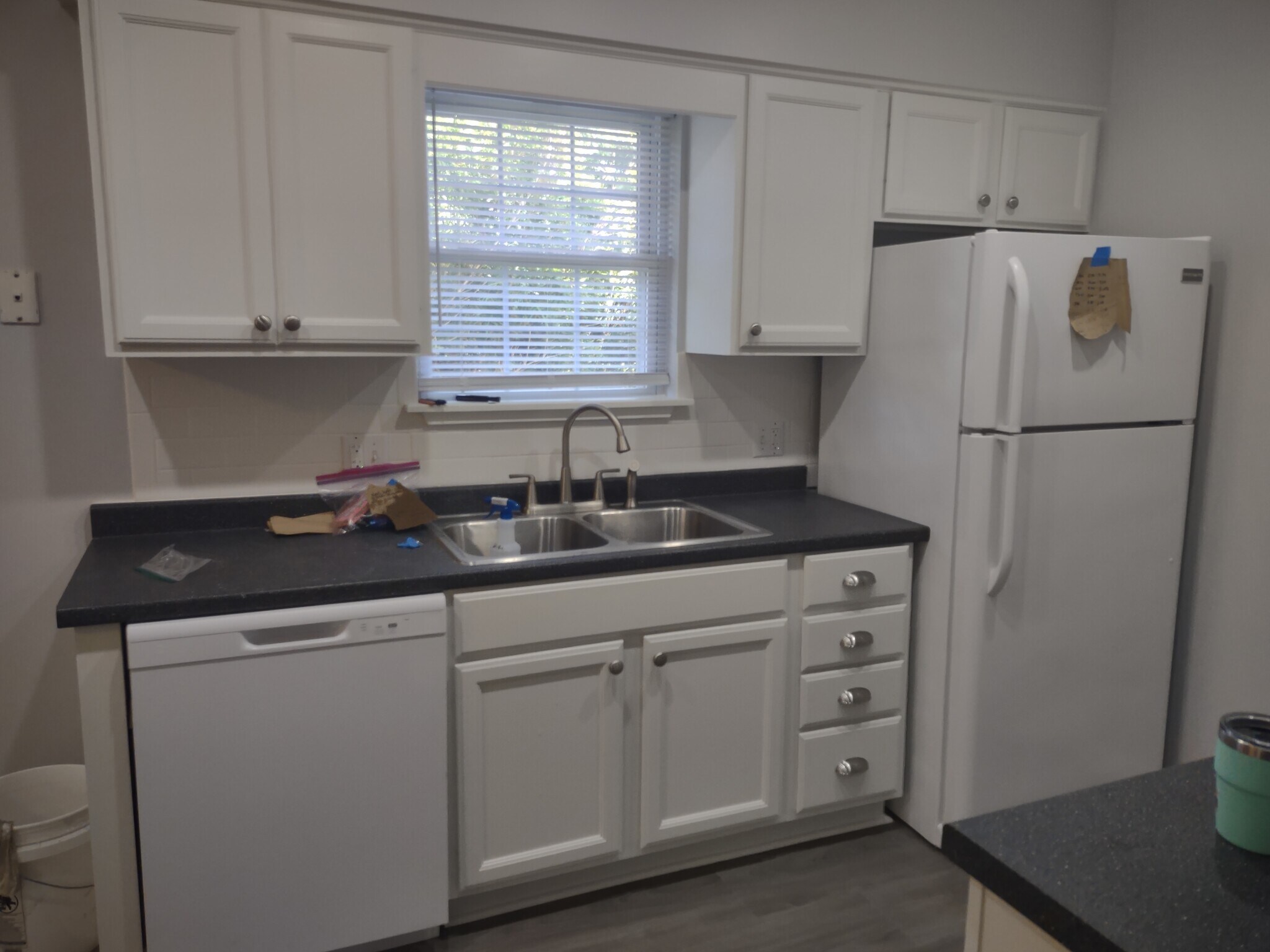 Kitchen with dishwasher and fridge/ice maker - 505 Miller Ave