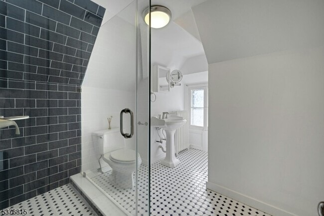 Building Photo - 12 Wetmore Ave