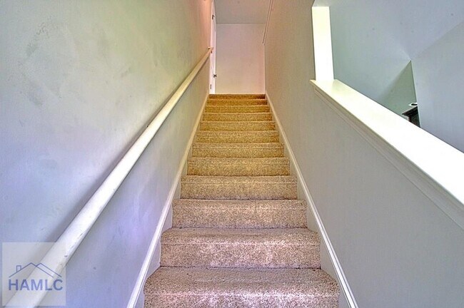 Building Photo - 56 Enclave Wy