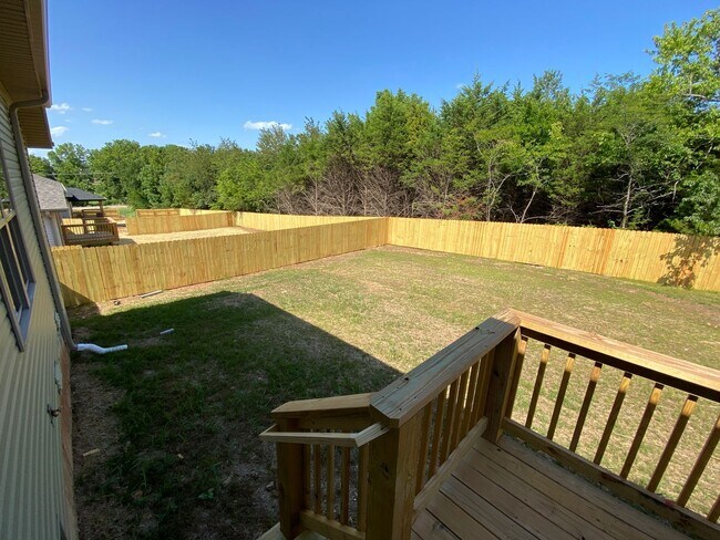 Building Photo - Great spacious home in Willard