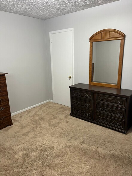 Building Photo - 414 Kinsey Blvd