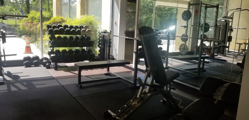 Weight room - 800 4th St SW