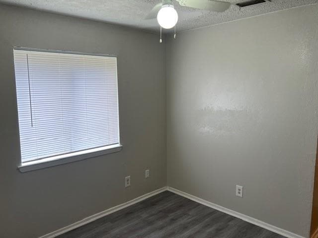 Building Photo - 806 Phillips Dr